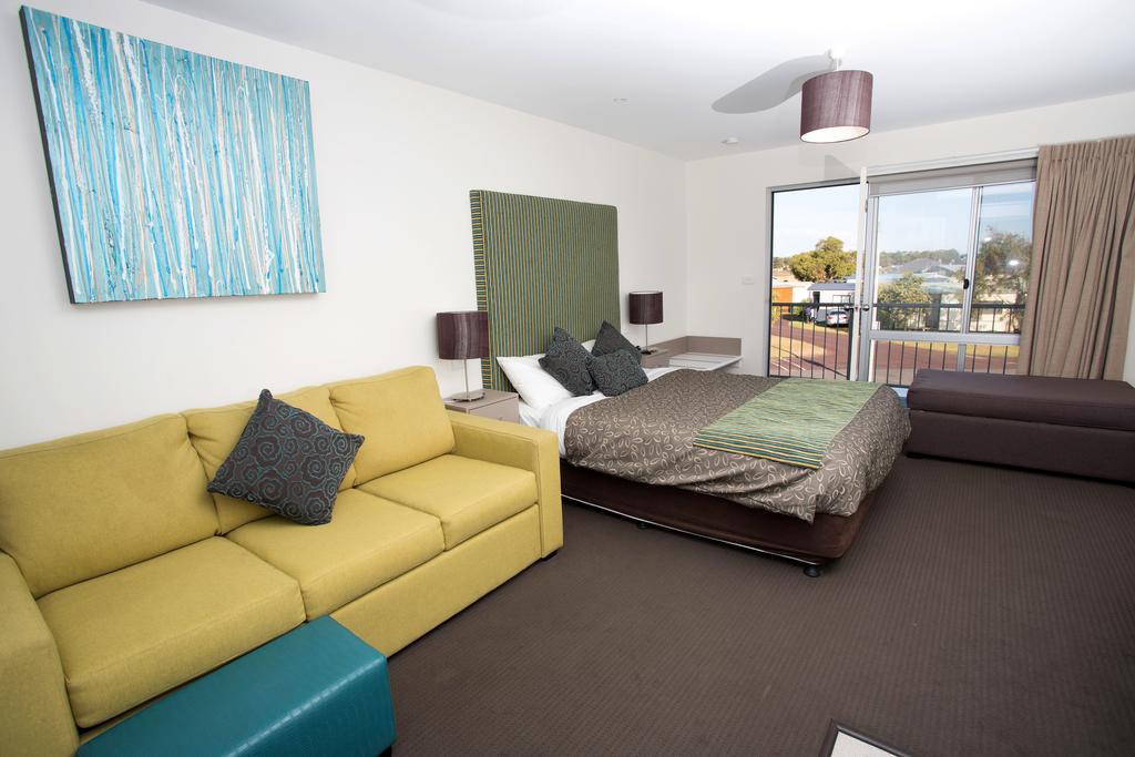 Big4 Port Fairy Holiday Park Bagian luar foto